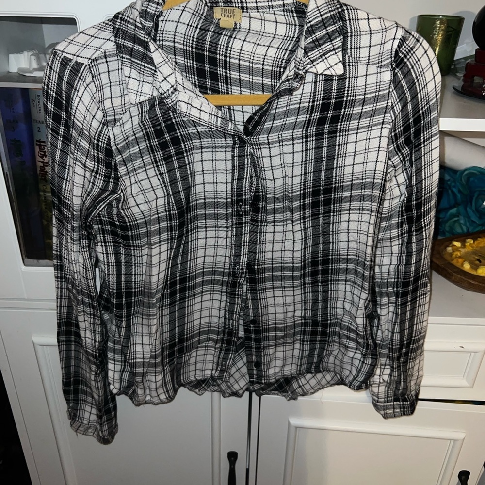🔴True Craft Black and White Plaid Button Down Shirt